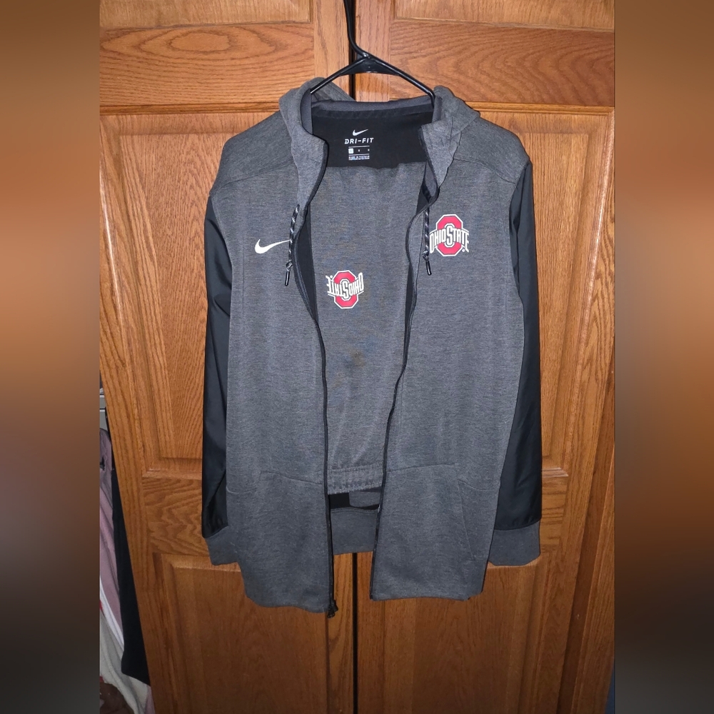OHIO STATE Nike Gray and Black Ohio State Dri-FIT Hooded Zip Jacket
